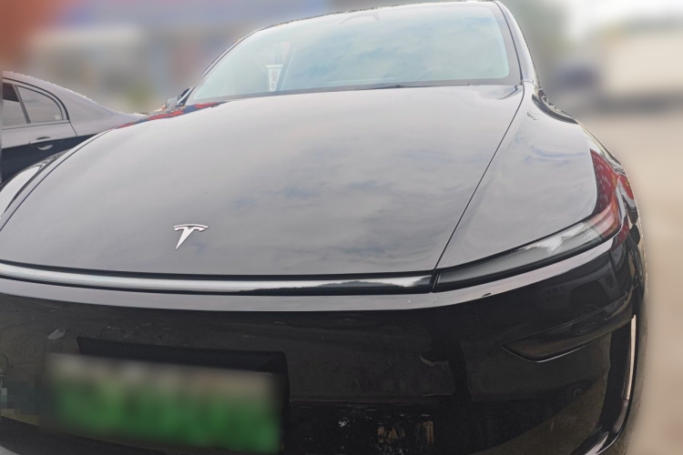 Tesla Model Y 2025 #3 Tesla Model Y 2025 immagine di auto #3