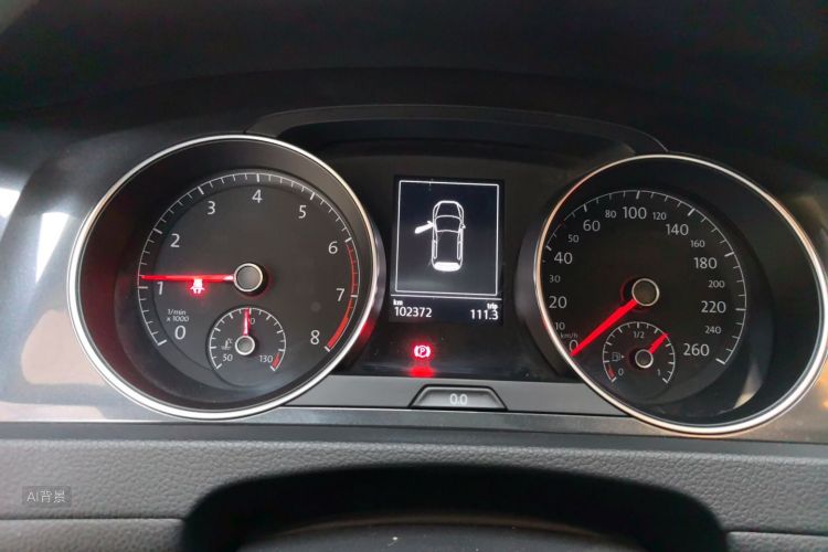 Volkswagen Golf 2018 car image #13