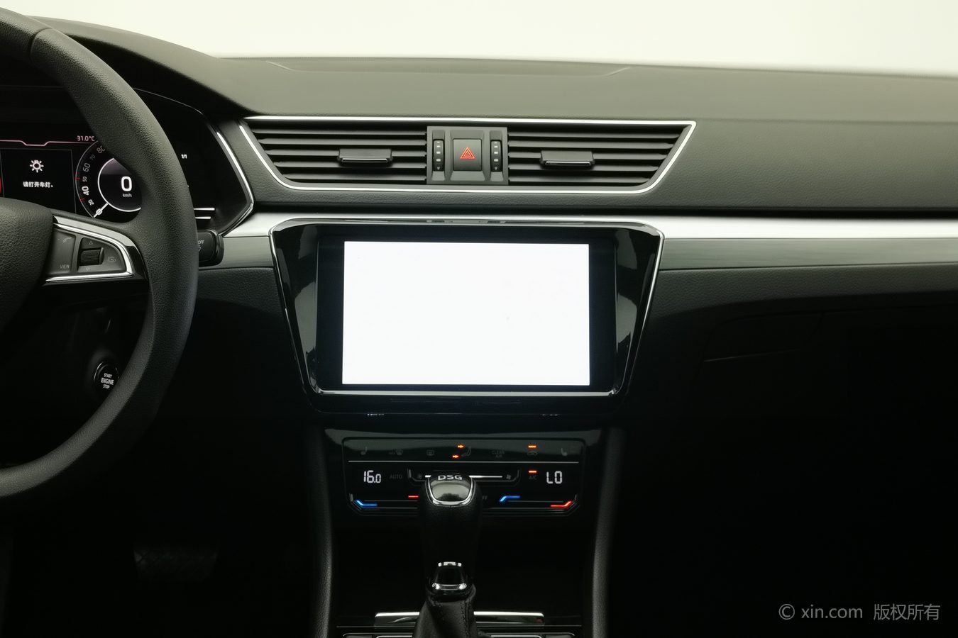 Skoda Superb 2025 car image #13