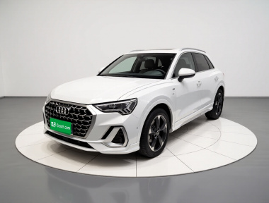 Audi Q3 2024 Audi Q3 2024 car image