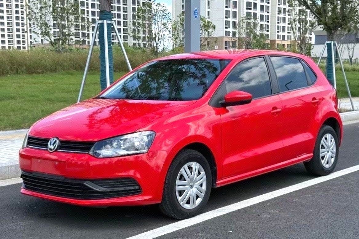 Volkswagen Polo 2013 Volkswagen Polo 2013 car image
