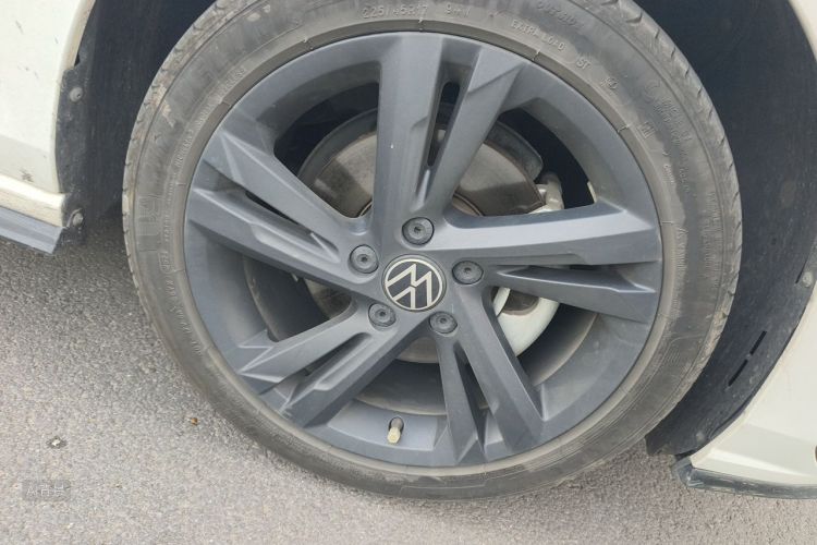 Volkswagen Golf 2021 #9 Volkswagen Golf 2021 صورة سيارة #9