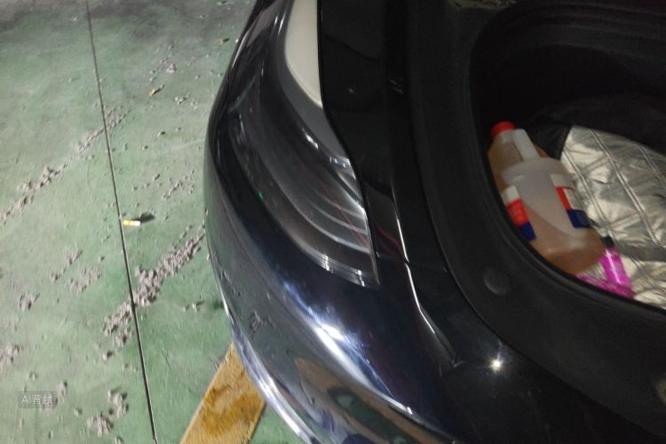 Tesla Model Y 2023 imagem de carro #8