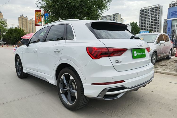 Audi Q3 2020 car image #5
