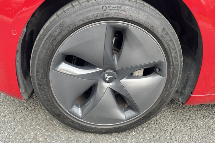 Tesla Model 3 2020 car image #8