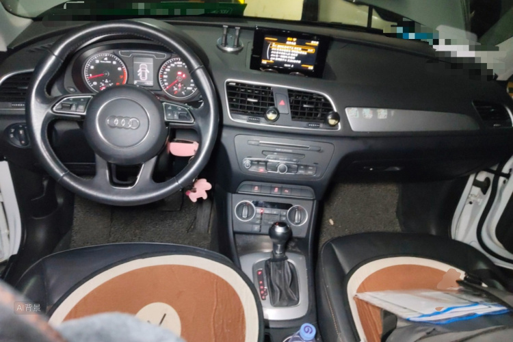 Audi Q3 2017 immagine di auto #11