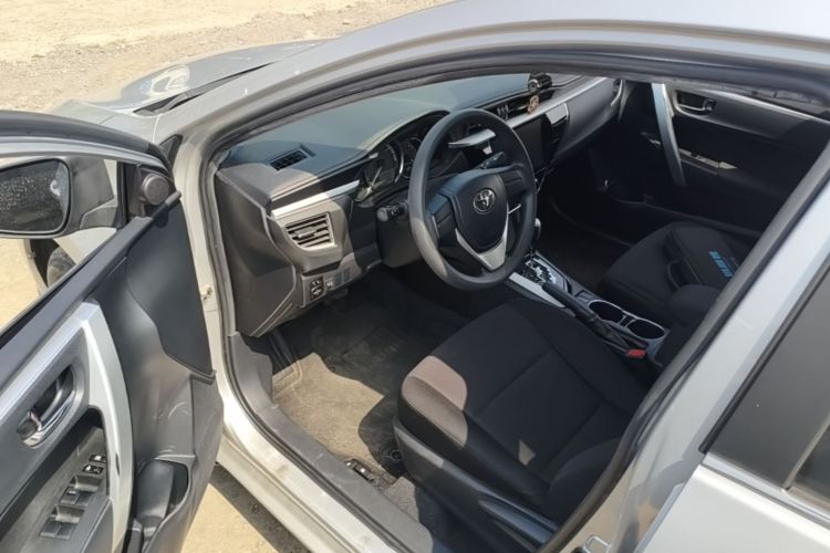Toyota Corolla 2018 #16 Toyota Corolla 2018 car image #16