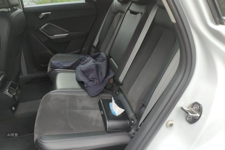 Audi Q3 2021 immagine di auto #19