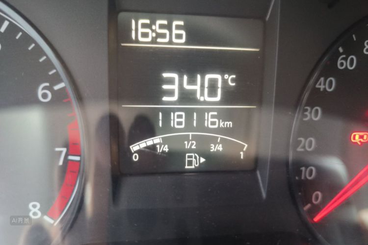Volkswagen Polo 2015 car image #14