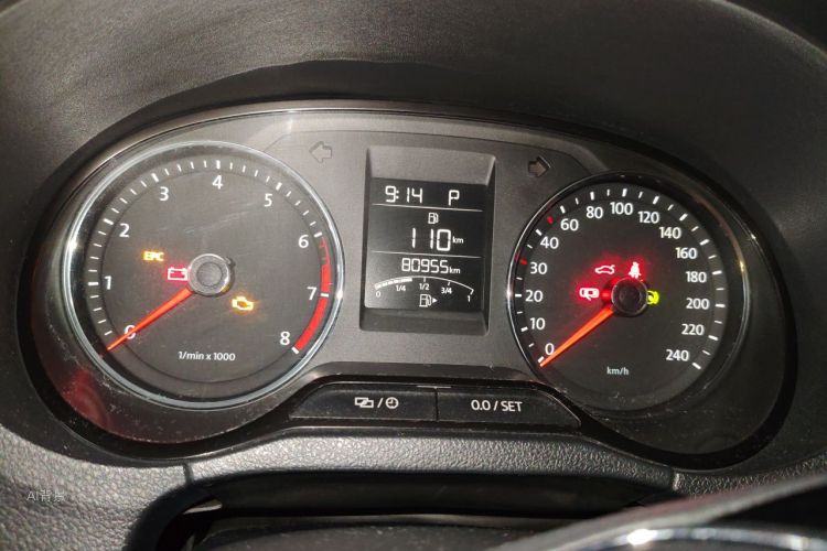 Volkswagen Polo 2014 car image #13