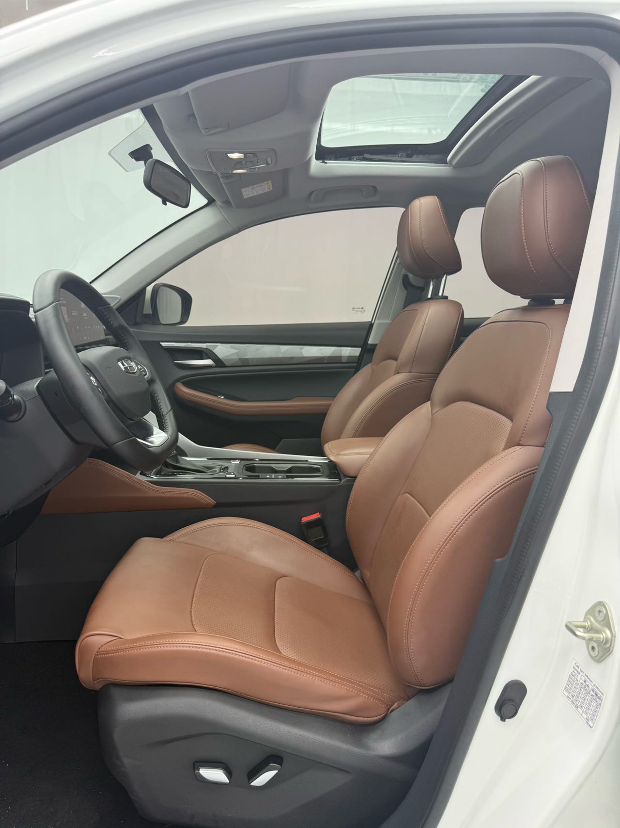 GEELY Vision X6 2023 #9 GEELY Vision X6 2023 car image #9