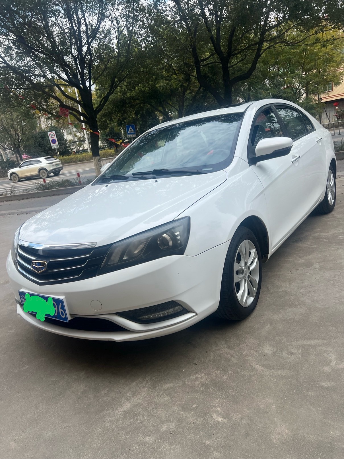 GEELY Emgrand 2017 car image 