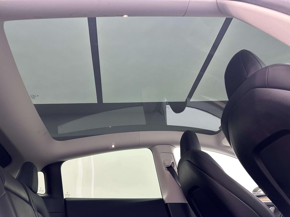 Tesla Model Y 2021 #25 Tesla Model Y 2021 car image #25