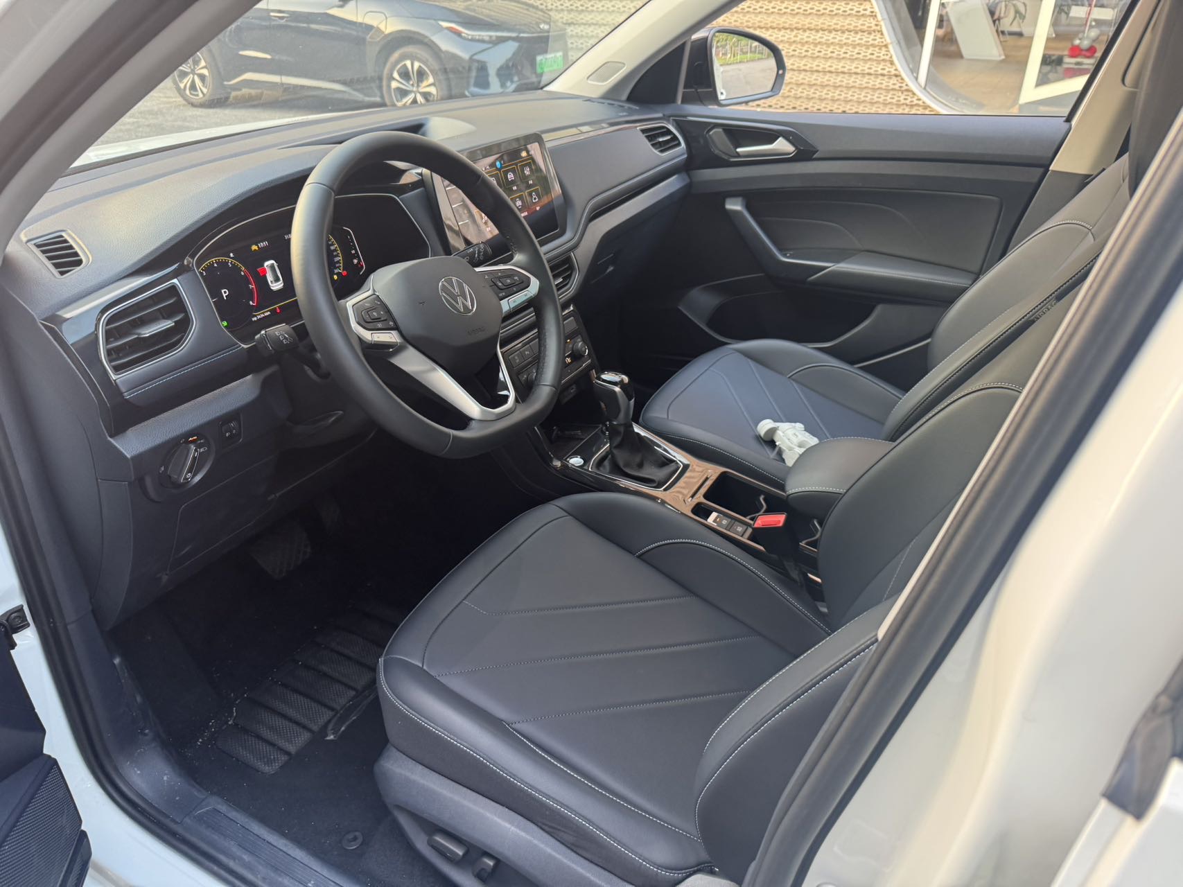 Volkswagen Tharu 2025 #7 Volkswagen Tharu 2025 immagine di auto #7