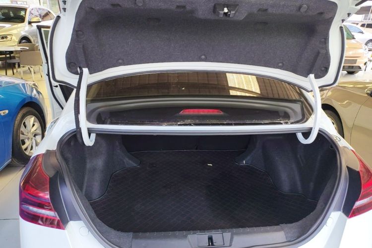GEELY Emgrand 2022 #21 GEELY Emgrand 2022 car image #21