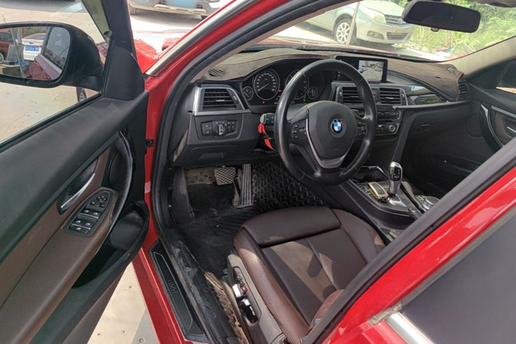 BMW 3 Series 2019 #16 BMW 3 Series 2019 car image #16