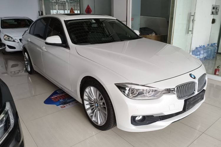 BMW 3 Series 2018 #4 BMW 3 Series 2018 car image #4
