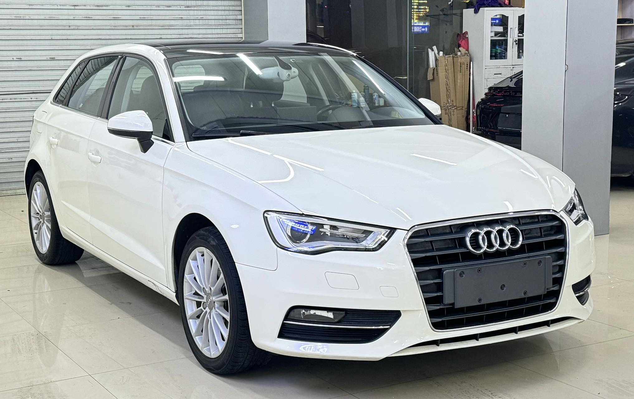 Audi A3 2016 car image #3
