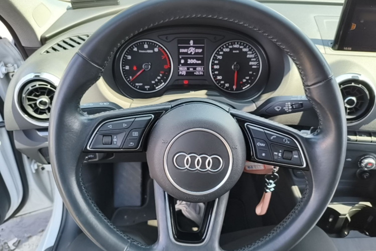 Audi A3 2017 car image #11