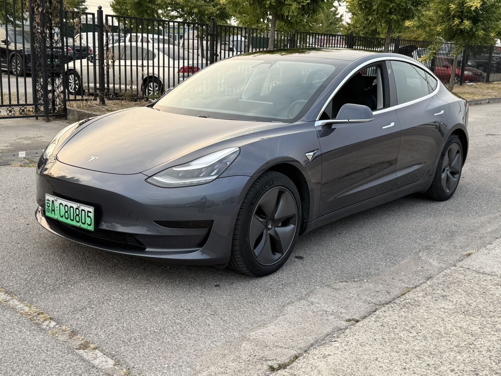 Tesla Model 3 2021 car image 