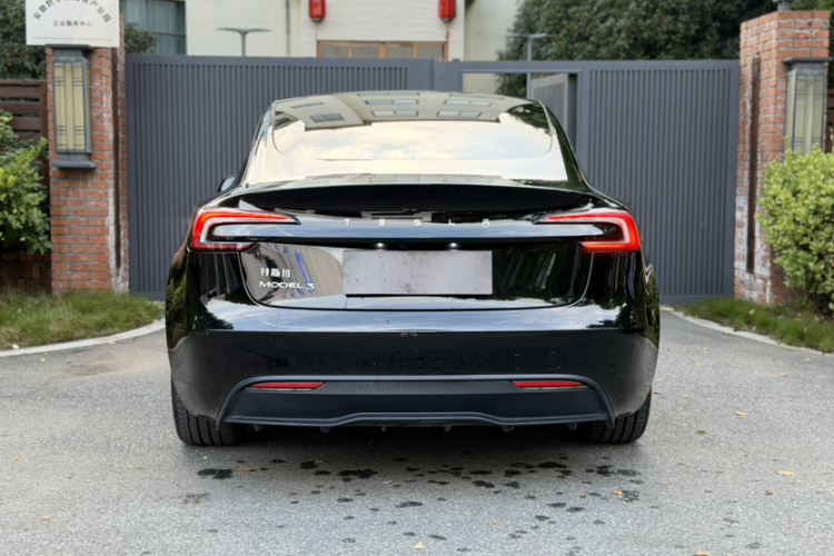 Tesla Model 3 2025 #10 Tesla Model 3 2025 car image #10