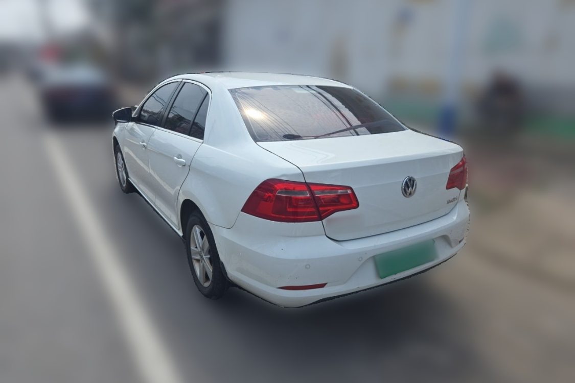 Volkswagen Bora 2015 car image #3