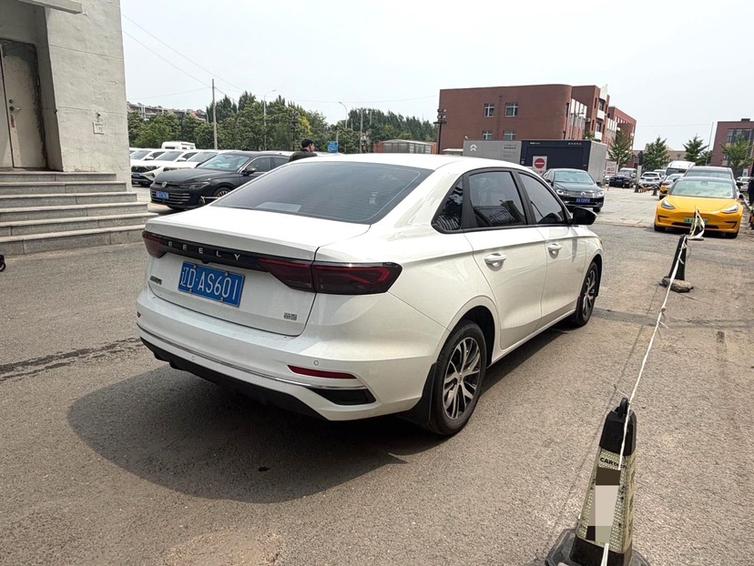 GEELY Emgrand 2025 #8 GEELY Emgrand 2025 car image #8