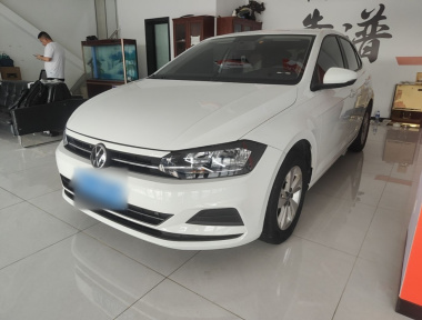 Volkswagen Polo 2023 car image 