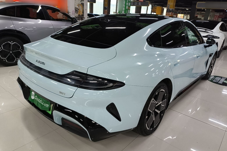 MI SU7 2025 car image #7