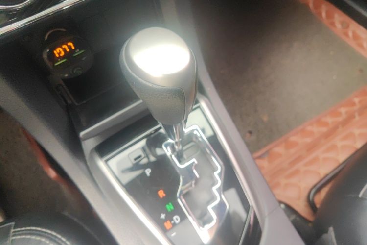 Toyota Corolla 2016 #14 Toyota Corolla 2016 car image #14