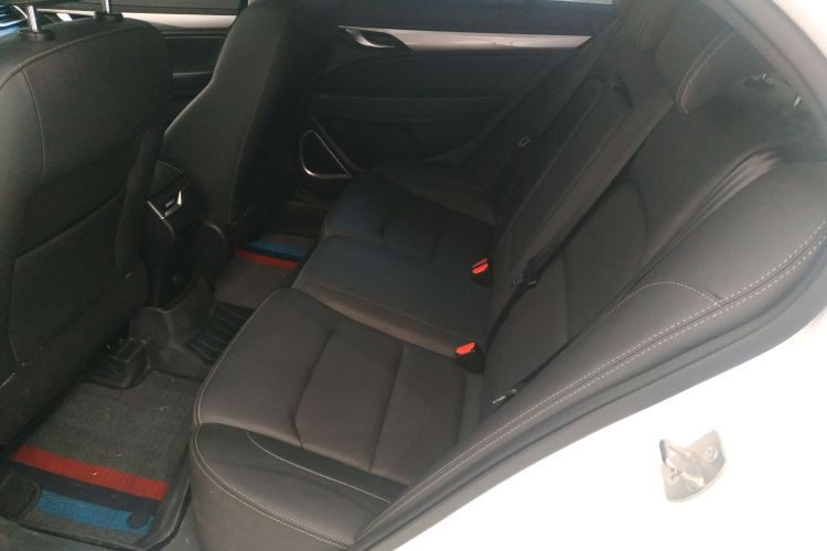GEELY Emgrand 2020 car image #17