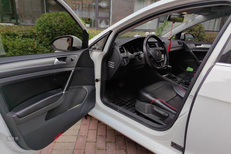 Volkswagen Golf 2015 car image #18