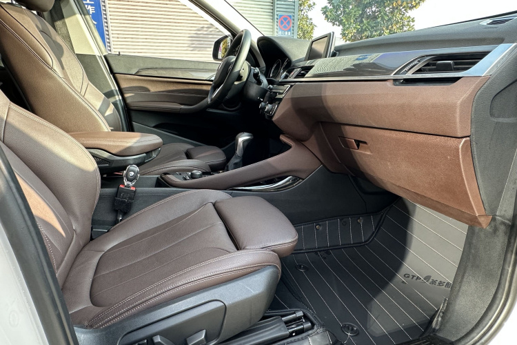BMW X1 2018 #14 BMW X1 2018 car image #14