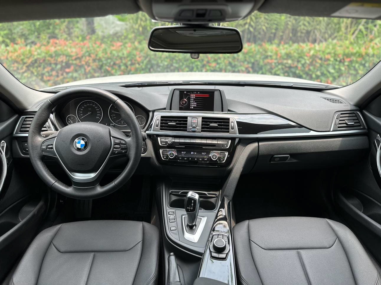 BMW 3 Series 2017 #13 BMW 3 Series 2017 car image #13