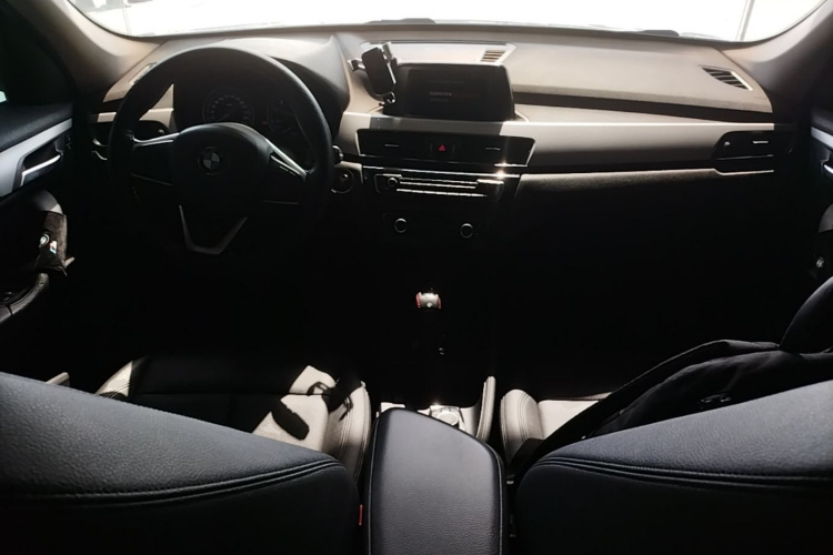 BMW X1 2019 immagine di auto #10
