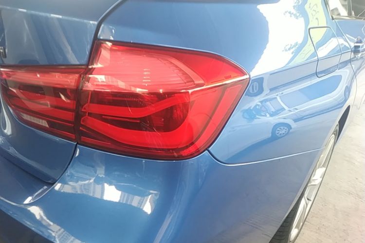 BMW 3 Series 2017 #8 BMW 3 Series 2017 car image #8