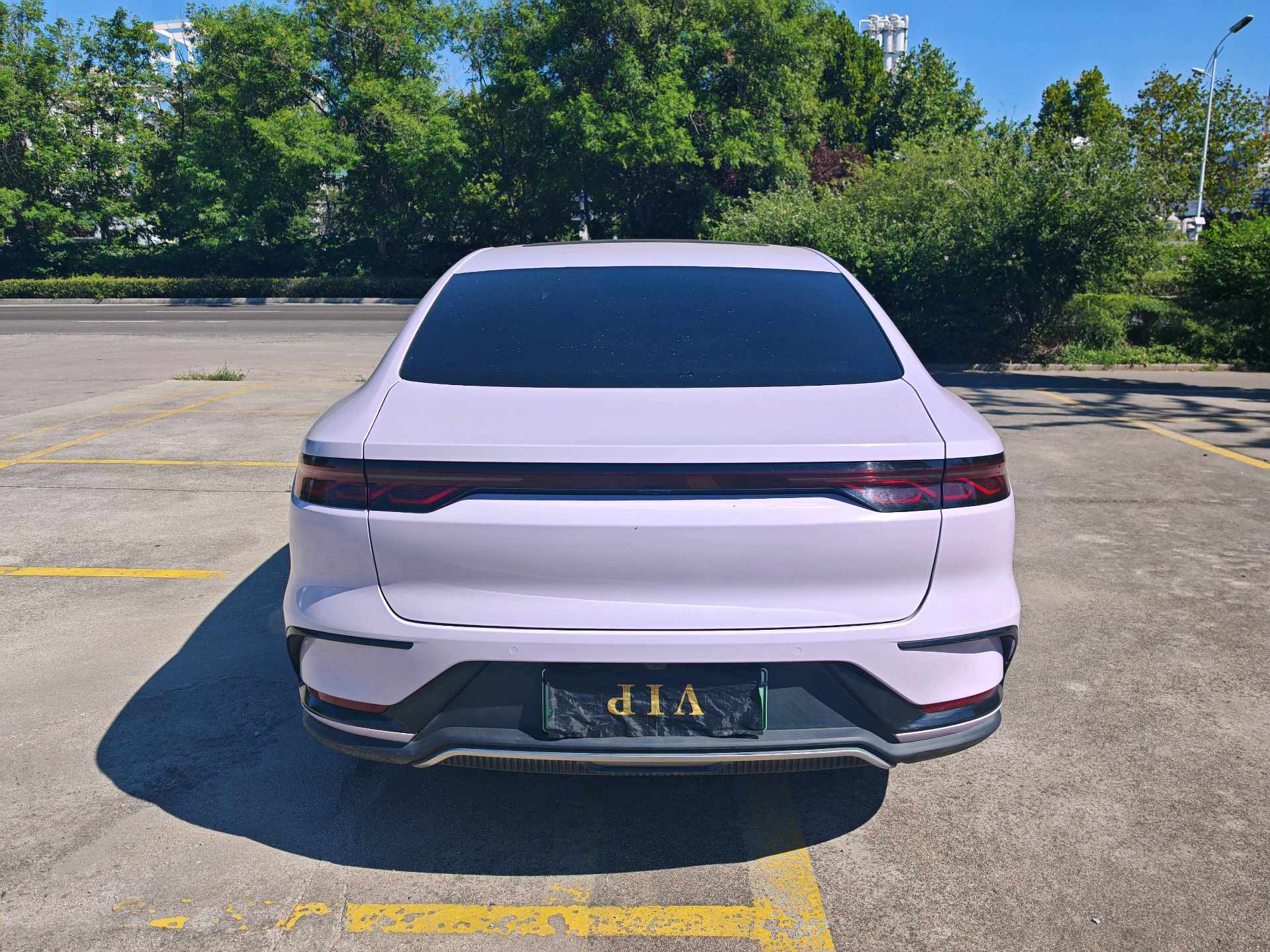 BYD Han 2023 #8 BYD Han 2023 car image #8
