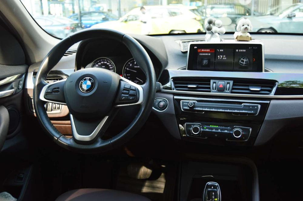 BMW X1 2019 #10 BMW X1 2019 car image #10