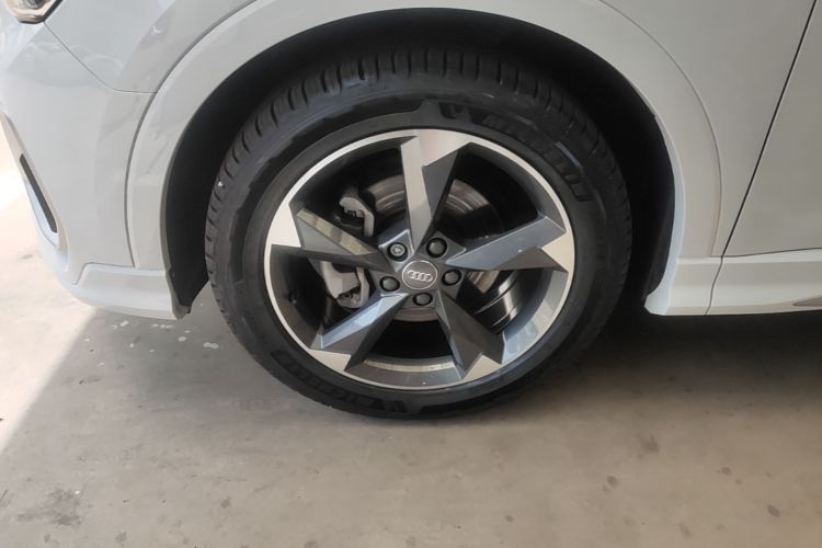 Audi Q3 2019 #9 Audi Q3 2019 immagine di auto #9