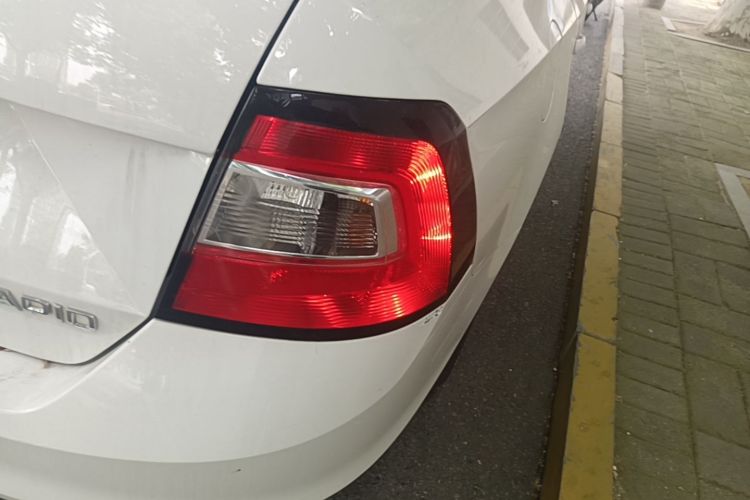 Skoda Rapid 2019 #8 Skoda Rapid 2019 image de voiture #8