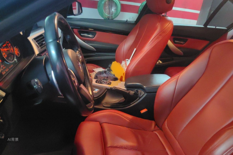 BMW 3 Series 2018 car image #17