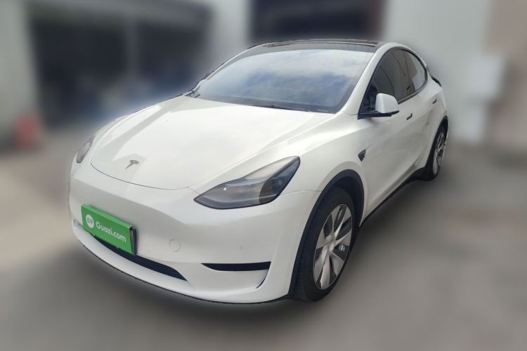 Tesla Model Y 2023 #4 Tesla Model Y 2023 car image #4