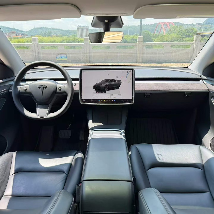 Tesla Model Y 2023 #5 Tesla Model Y 2023 car image #5