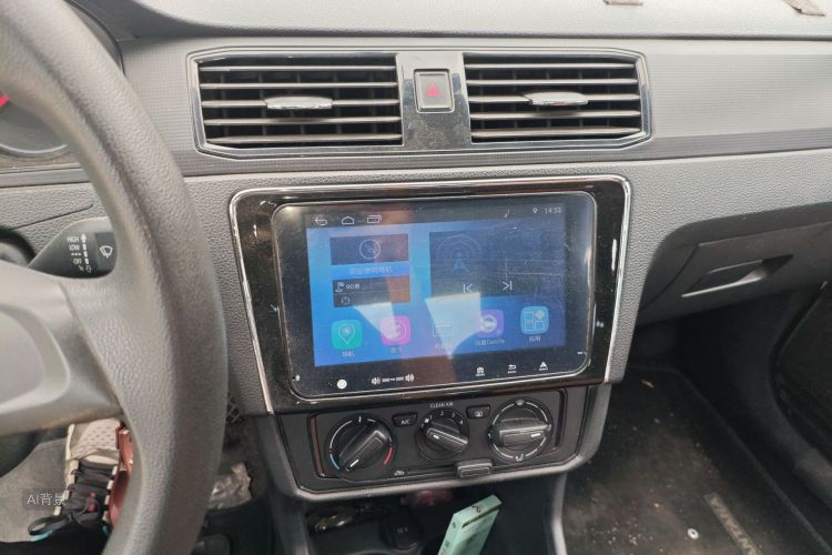 Volkswagen Santana 2018 car image #15