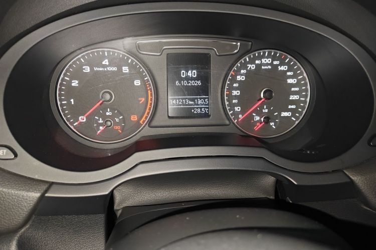 Audi Q3 2017 #8 Audi Q3 2017 car image #8