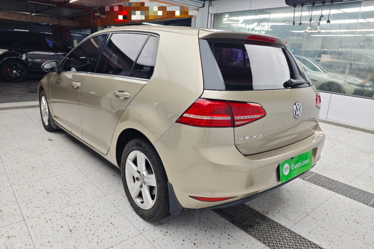 Volkswagen Golf 2014 car image #5