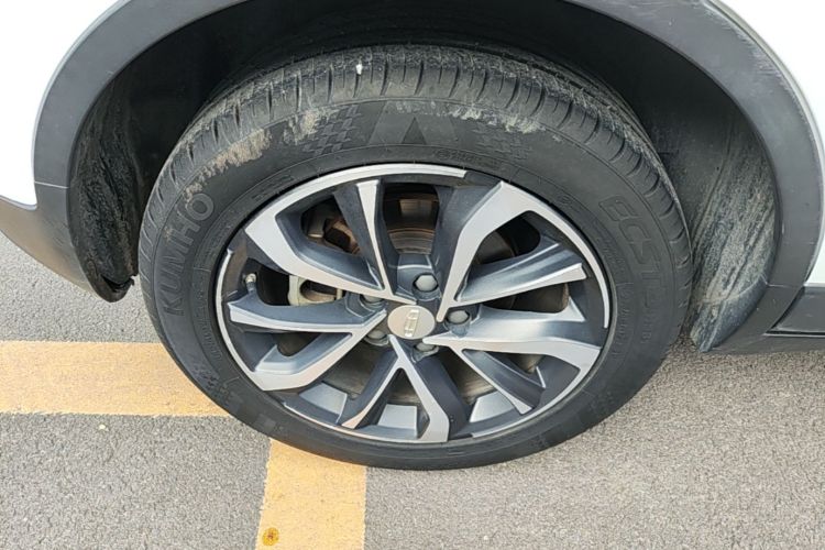 GEELY Emgrand GS 2019 car image #10