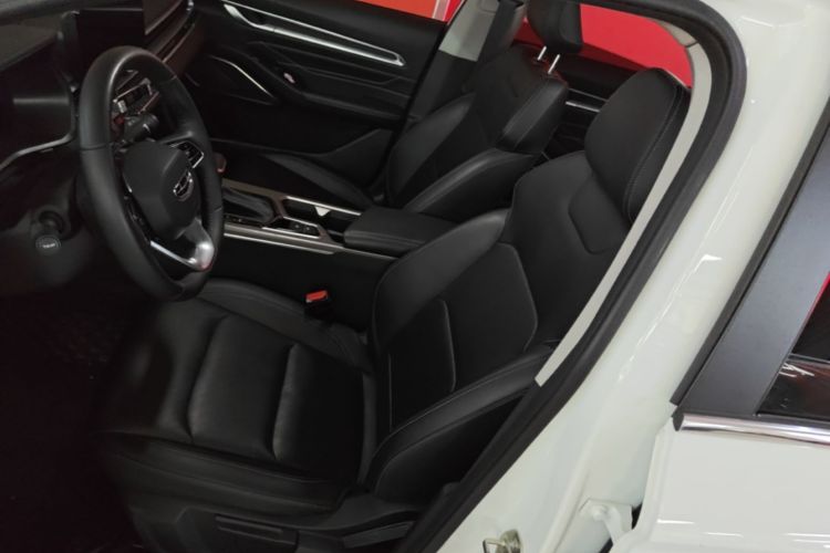 GEELY Emgrand 2023 car image #15