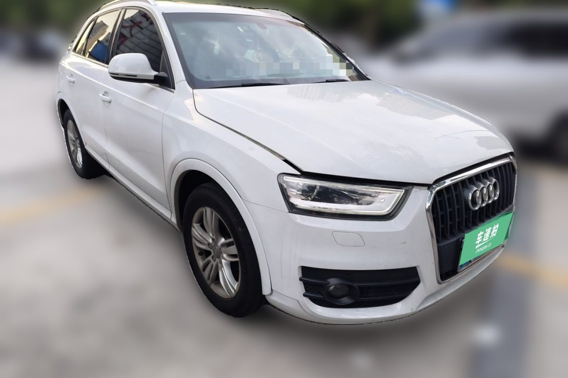 Audi Q3 2015 car image #2