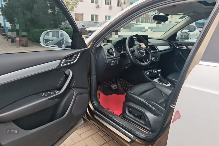 Audi Q3 2016 car image #18